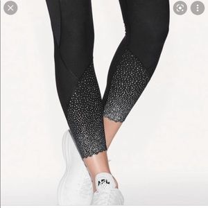 Lululemon Reflective Scalopped Leggings